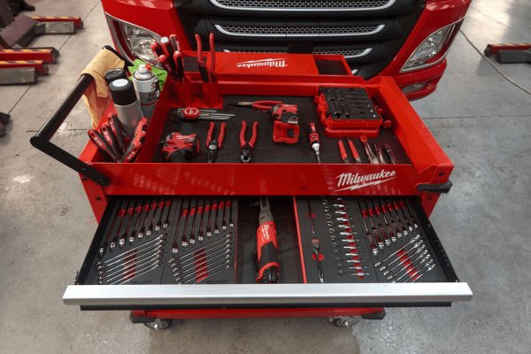 MILW Toolguard Steel Work Cart with Drawer 102cm 315 kg total weight capacity
